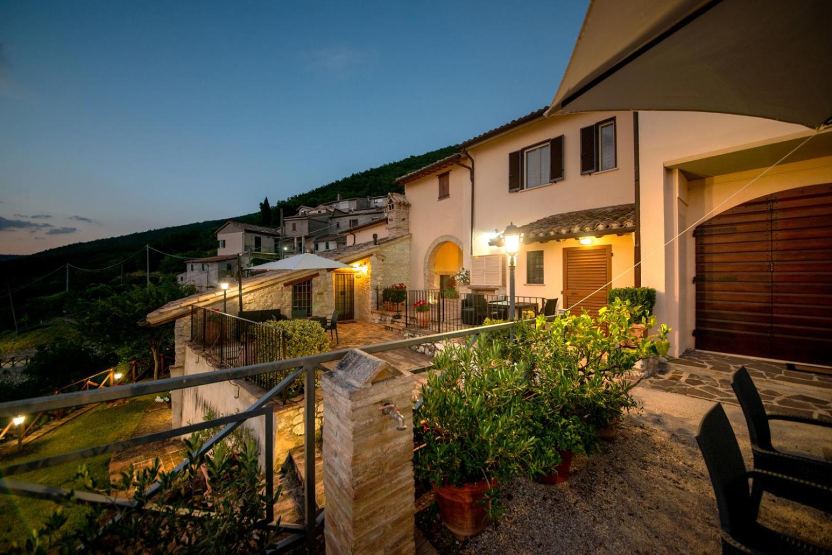 Le Tradizioni Casa Vacanze Trevi Kültér fotó